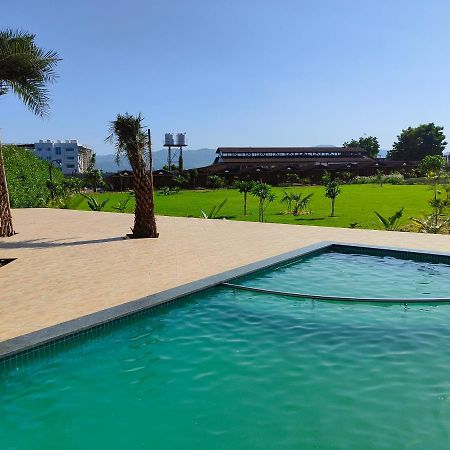 Nirvana Resort And Restaurant Garudeshwar Екстериор снимка