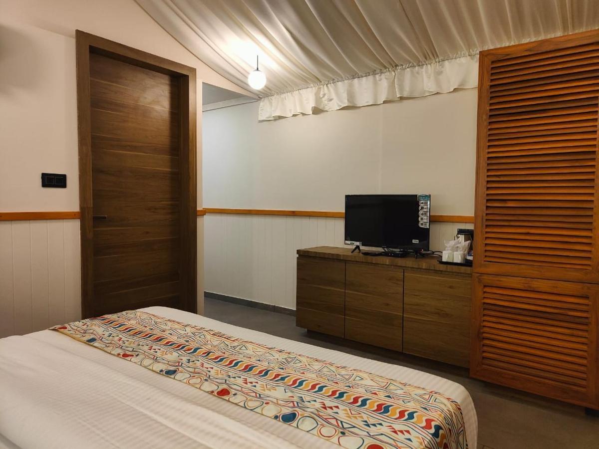 Nirvana Resort And Restaurant Garudeshwar Екстериор снимка