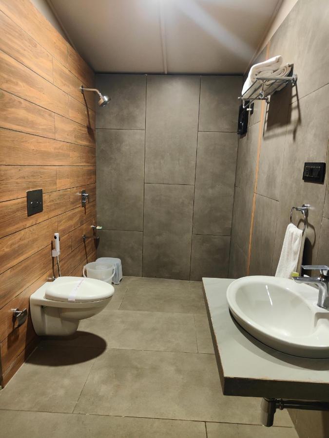 Nirvana Resort And Restaurant Garudeshwar Екстериор снимка