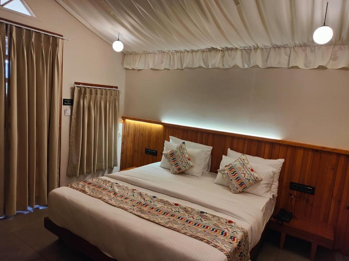 Nirvana Resort And Restaurant Garudeshwar Екстериор снимка