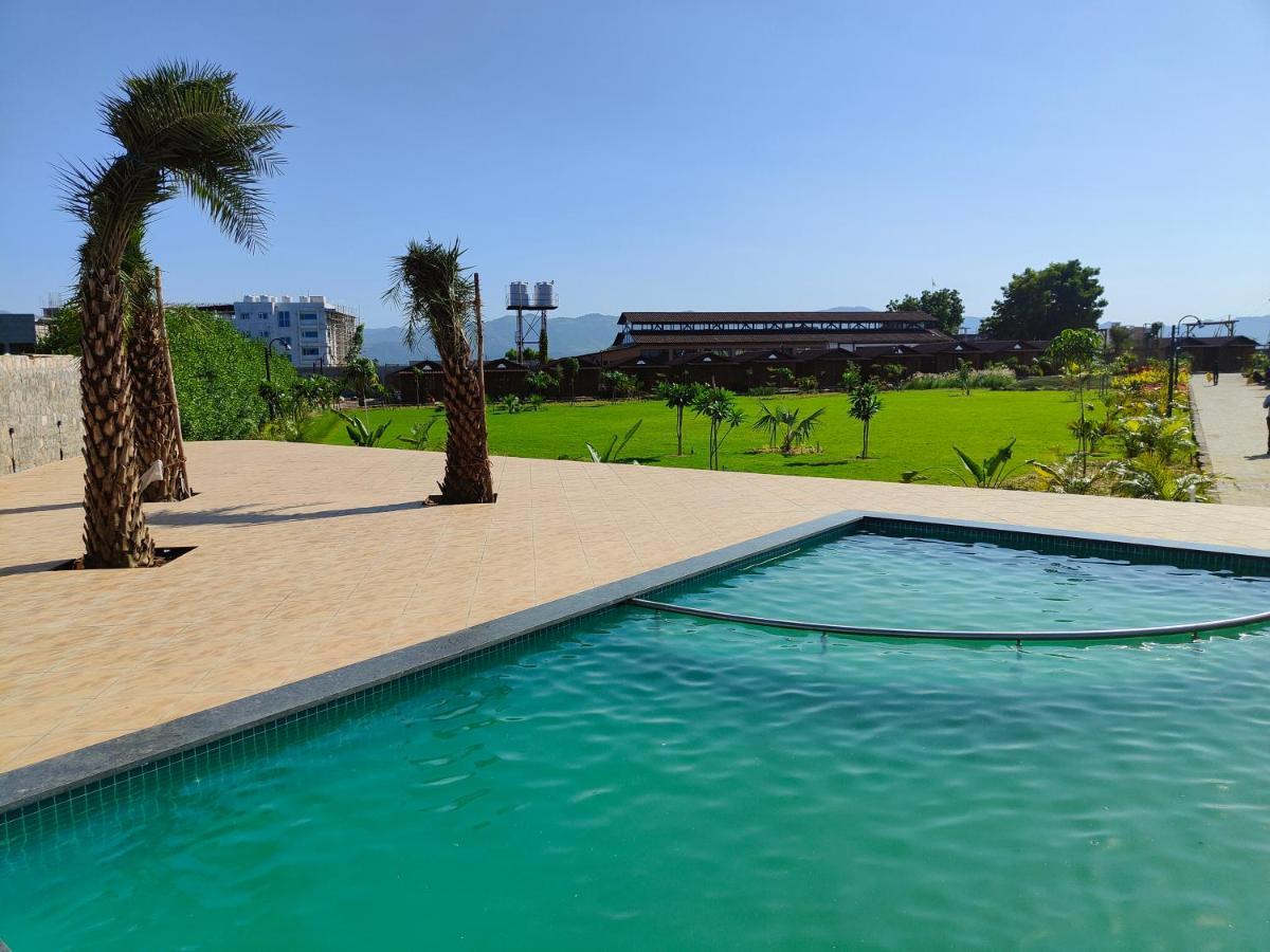 Nirvana Resort And Restaurant Garudeshwar Екстериор снимка